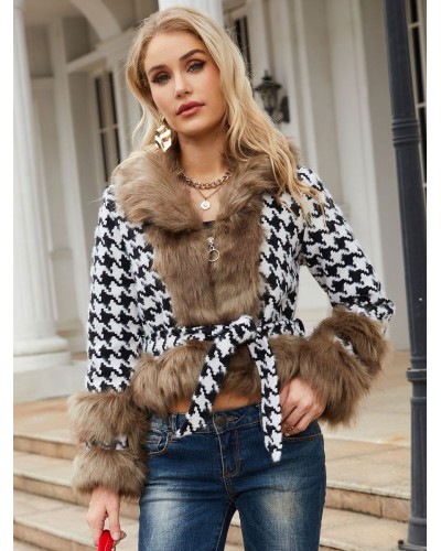 Women Faux Fur Coats Long Sleeves Elegant Plaid Turndown Collar Tan Coat Faux Fur Jacket Fall Winter Street Wear Daily Casual